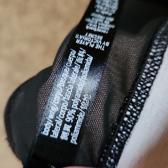 Victoria's Sport the Player by Victoria's Secret Sports Bra - no padding - Picture 8 of 8